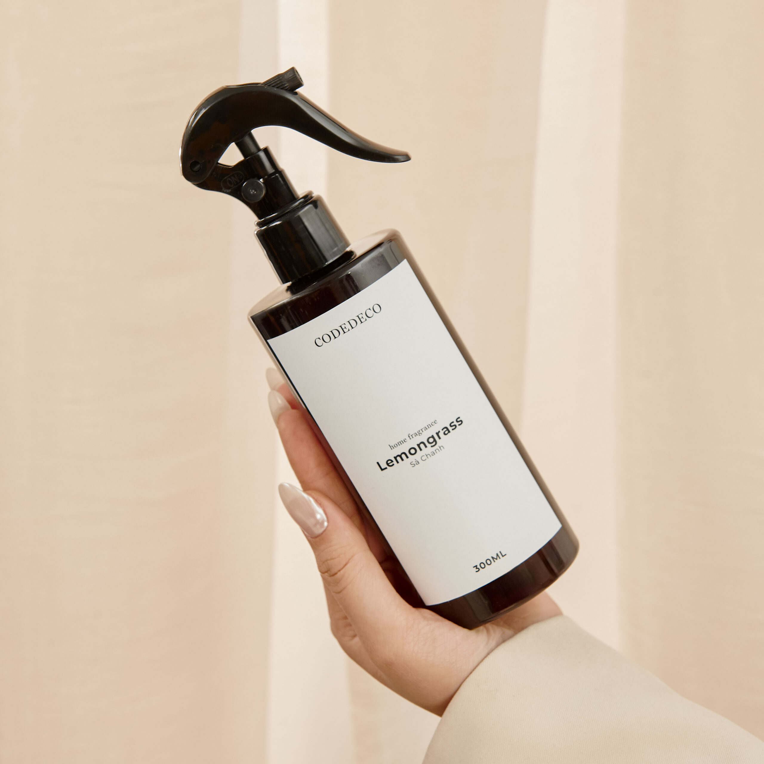 xịt phòng 300ml lemongrass